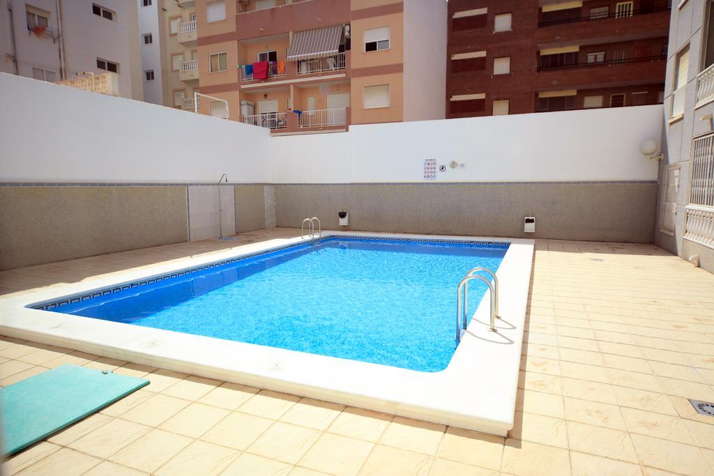 Apartamento Mariposa Apartamento Torrevieja Exterior foto